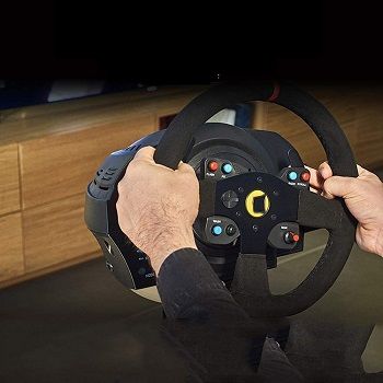 racing-wheel-with-clutch-and-shifter